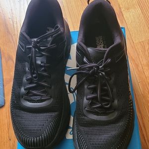 Hoka One One bondi 7